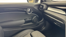 MINI Hatchback 135kW Cooper S Level 2 33kWh 3dr Auto Electric Hatchback